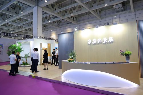 璀璨啟航 2023中國嬰幼兒照護(hù)服務(wù)行業(yè)發(fā)展大會(huì)暨成果展覽活動(dòng)在濟(jì)召開